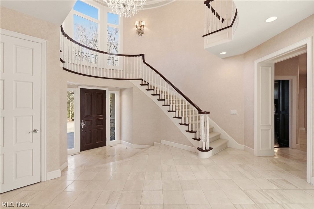 60 South Lane Moreland Hills OH 44022