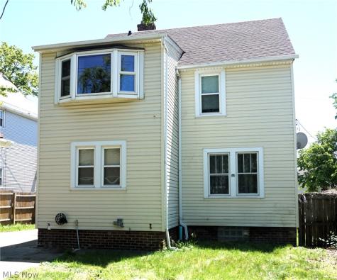 19715 Cherokee Avenue Cleveland OH 44119