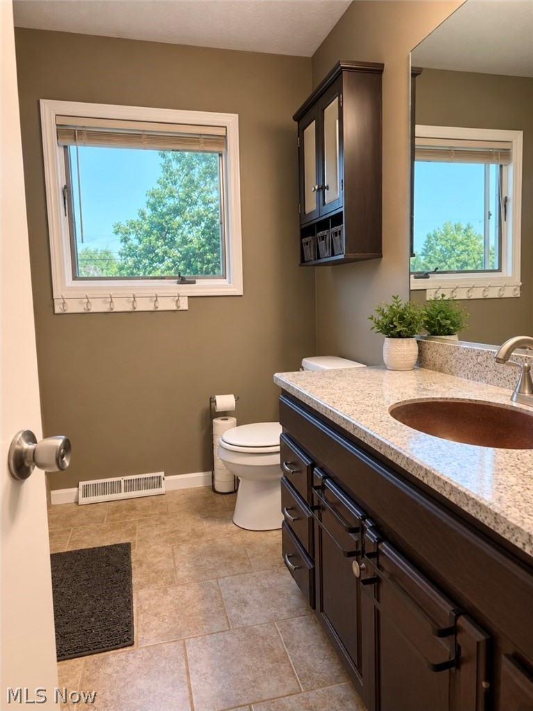 2261 E Turkeyfoot Lake Road Akron OH 44312