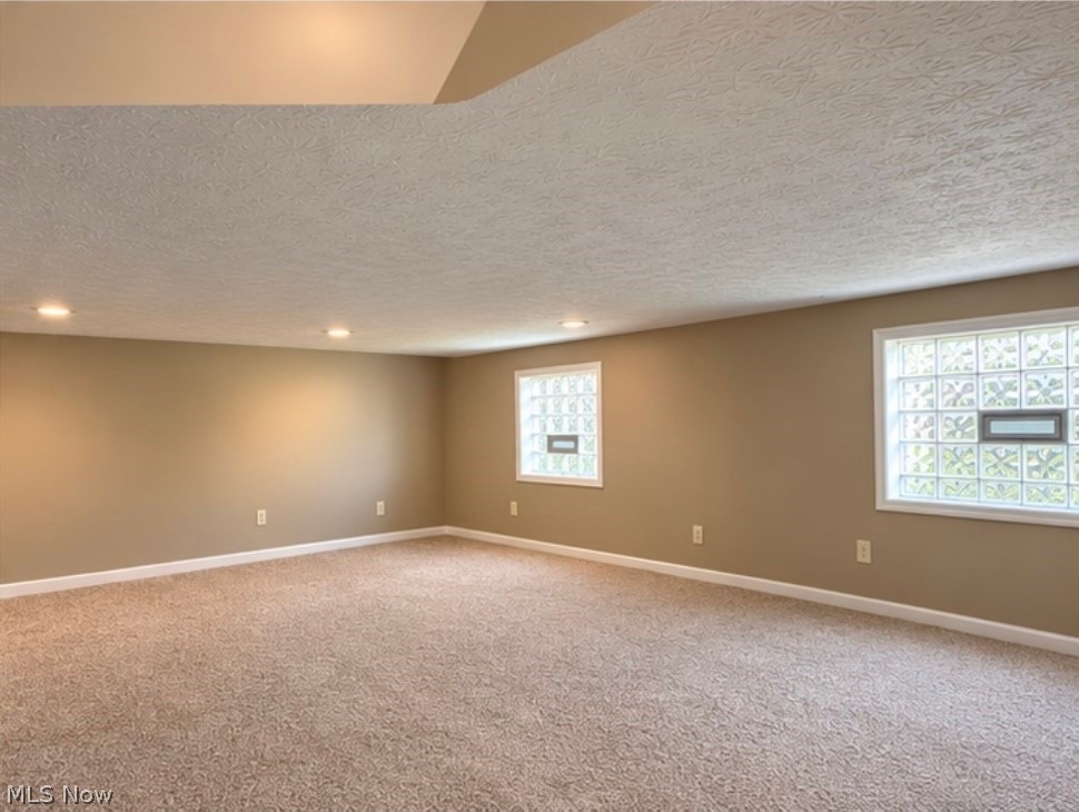 2261 E Turkeyfoot Lake Road Akron OH 44312
