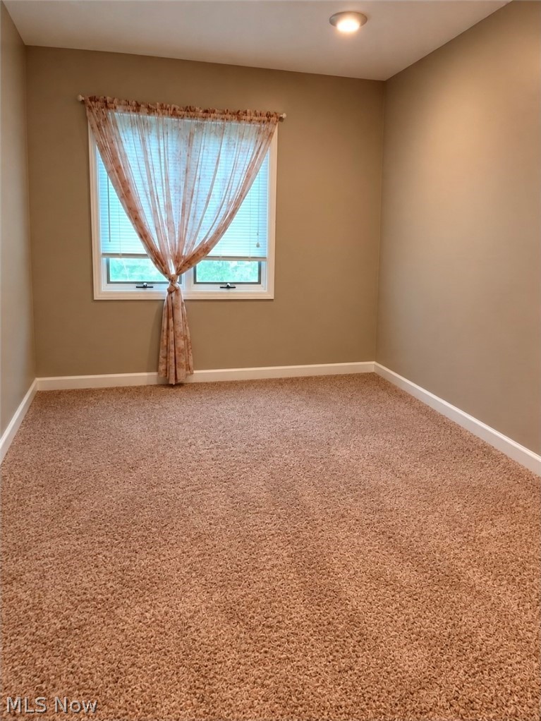 2261 E Turkeyfoot Lake Road Akron OH 44312