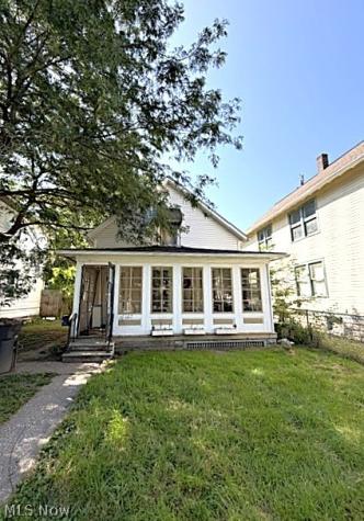 7107 Lawn Avenue Cleveland OH 44102