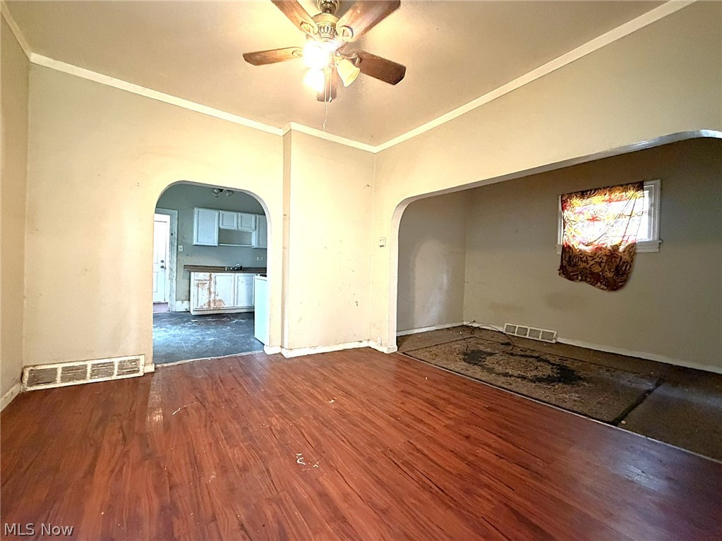 7107 Lawn Avenue Cleveland OH 44102