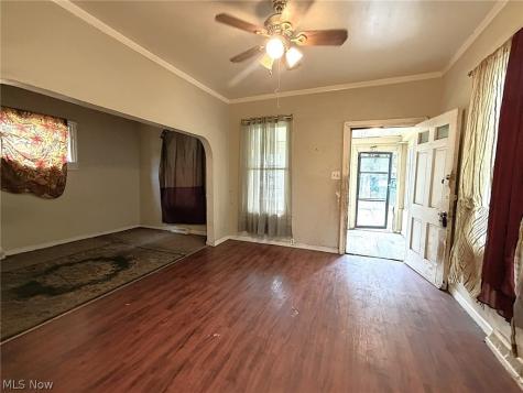 7107 Lawn Avenue Cleveland OH 44102