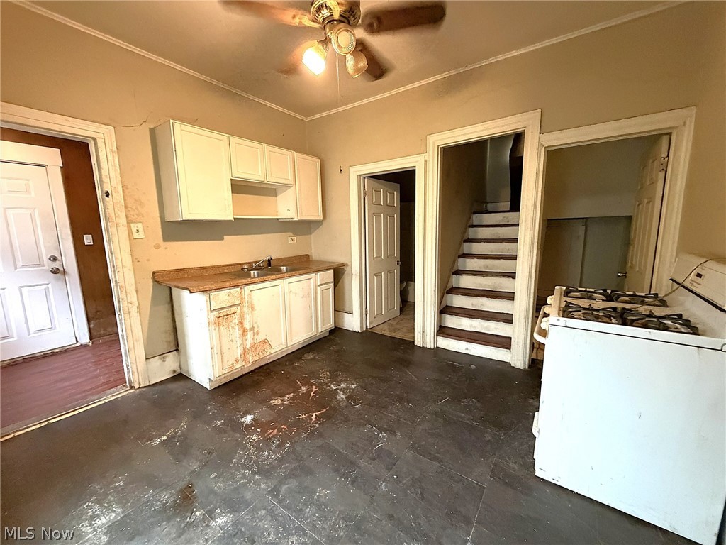 7107 Lawn Avenue Cleveland OH 44102