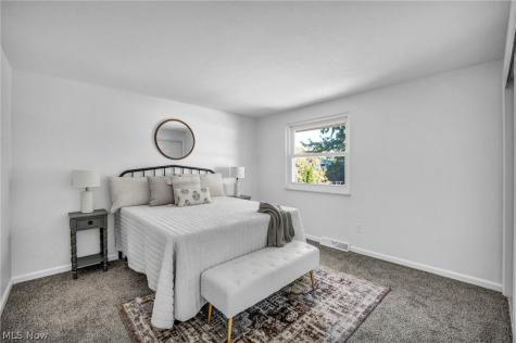 307 Saint Lawrence Boulevard Eastlake OH 44095