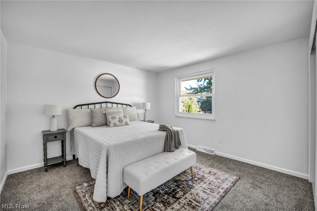 307 Saint Lawrence Boulevard Eastlake OH 44095