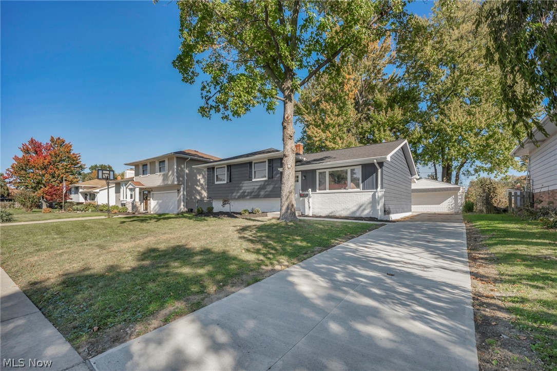 307 Saint Lawrence Boulevard Eastlake OH 44095