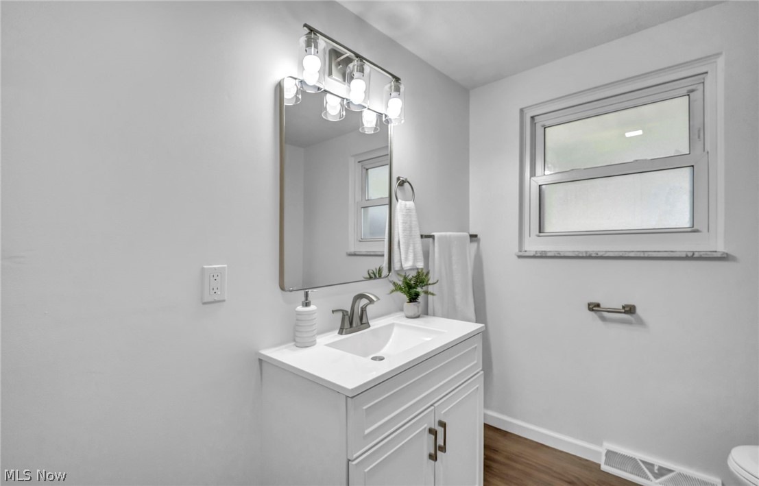 307 Saint Lawrence Boulevard Eastlake OH 44095