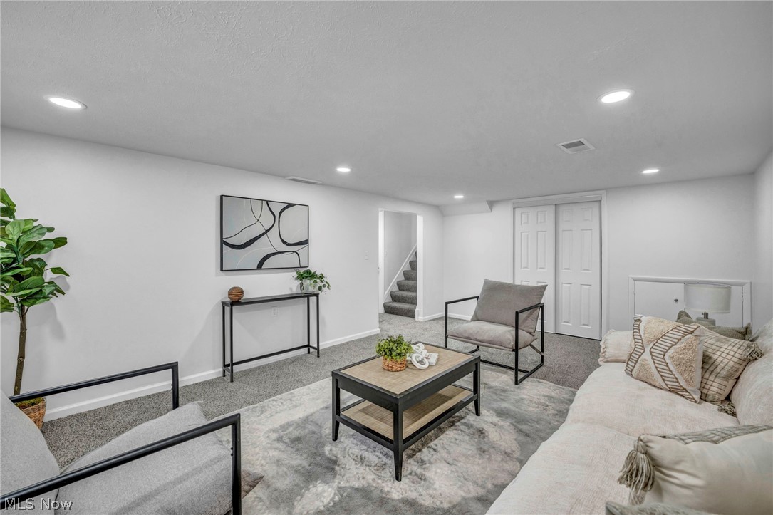 307 Saint Lawrence Boulevard Eastlake OH 44095