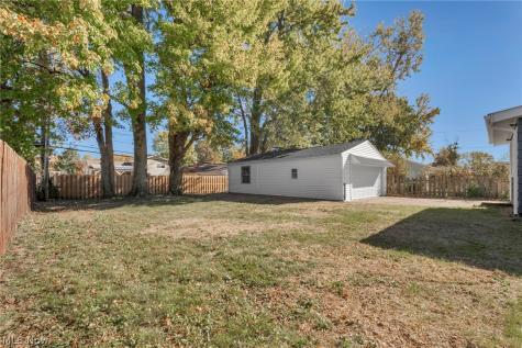 307 Saint Lawrence Boulevard Eastlake OH 44095