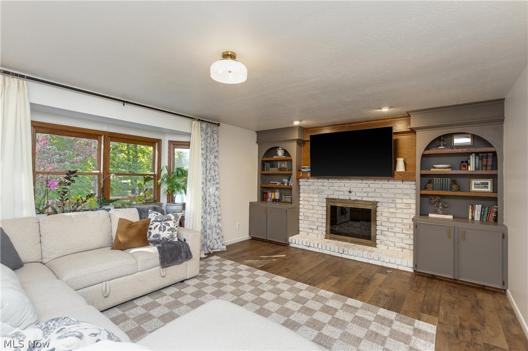 6425 Harborview Avenue NW Canton OH 44718