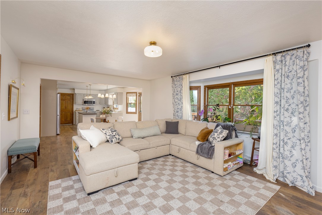 6425 Harborview Avenue NW Canton OH 44718