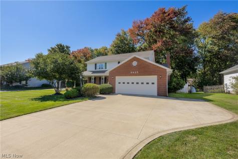 6425 Harborview Avenue NW Canton OH 44718