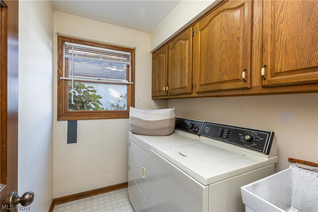 6425 Harborview Avenue NW Canton OH 44718