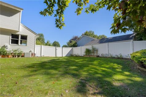 6425 Harborview Avenue NW Canton OH 44718