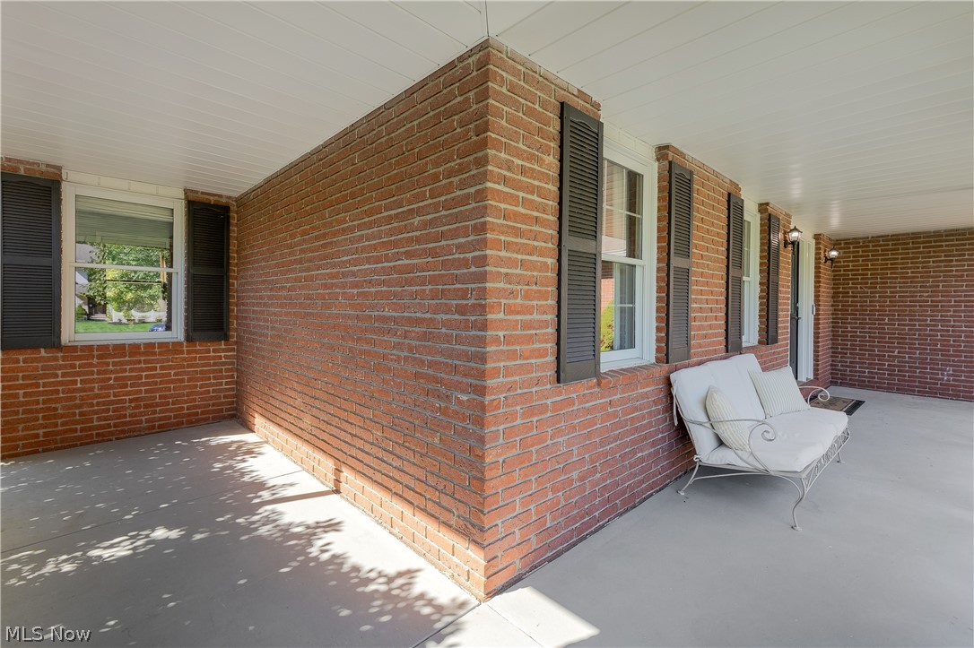 6425 Harborview Avenue NW Canton OH 44718