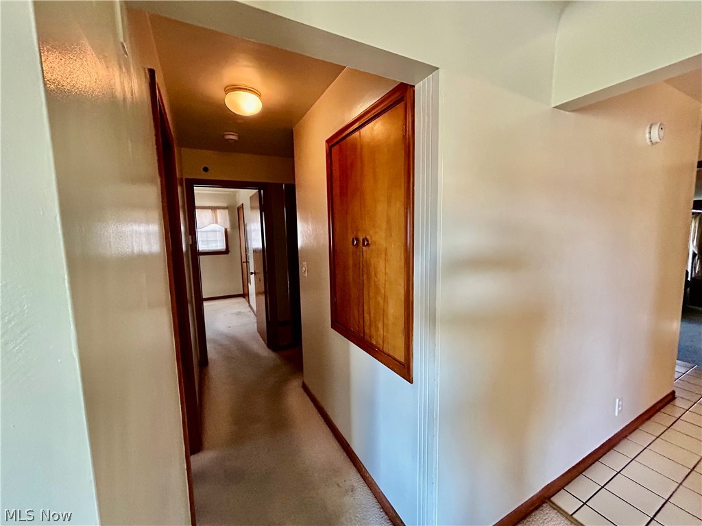 501 Edison Street Struthers OH 44471