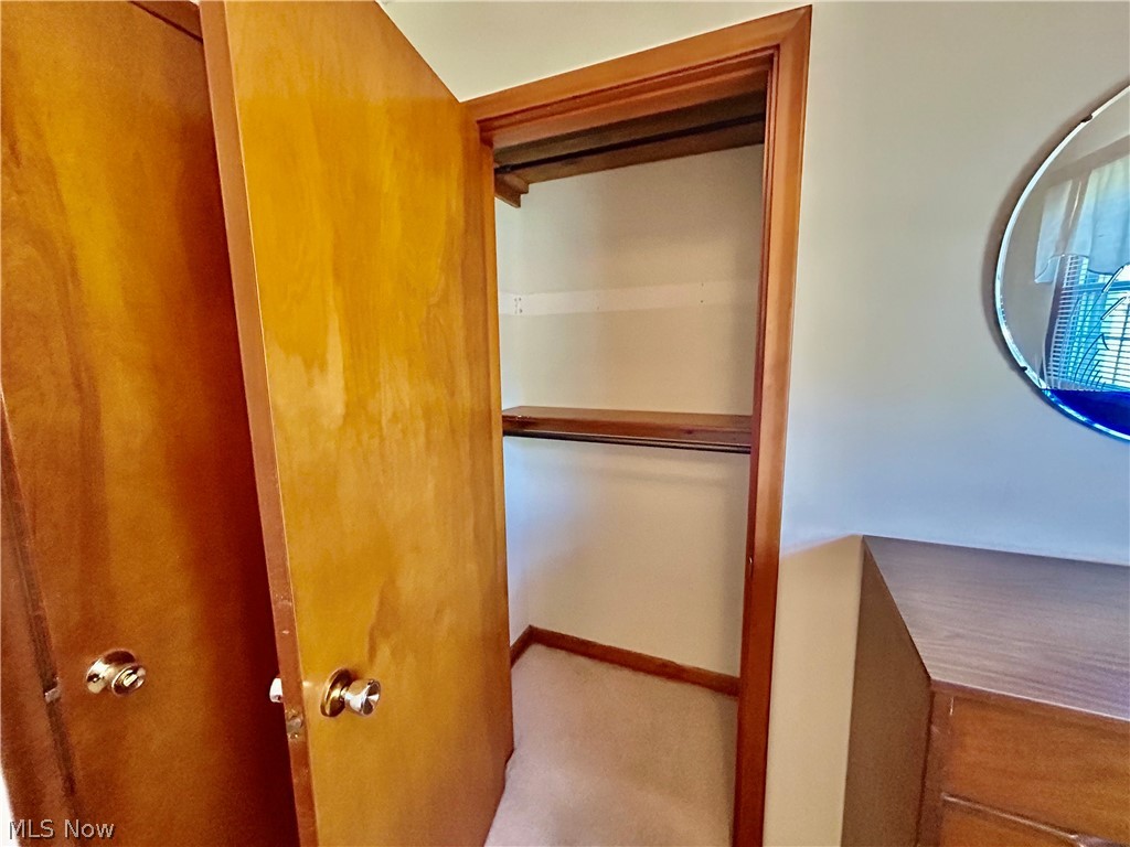 501 Edison Street Struthers OH 44471