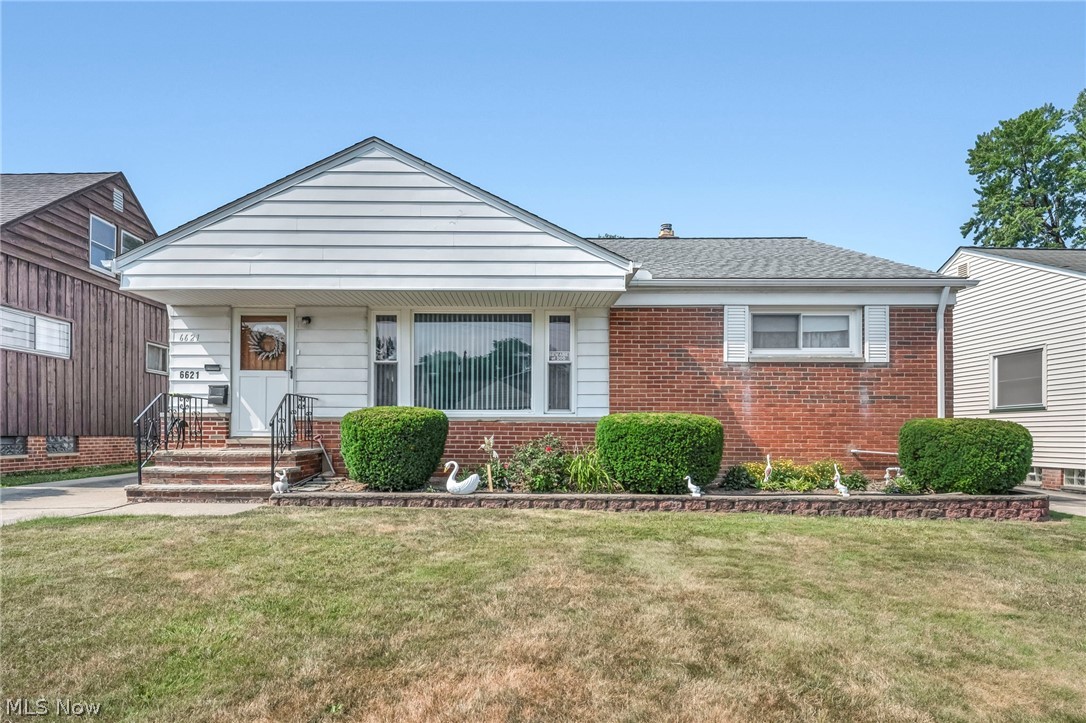 6621 Indiana Avenue Mayfield Heights OH 44124