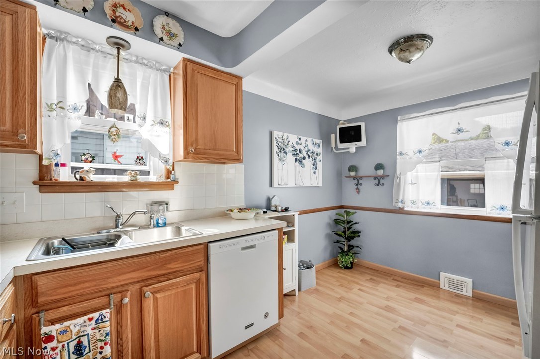 6621 Indiana Avenue Mayfield Heights OH 44124
