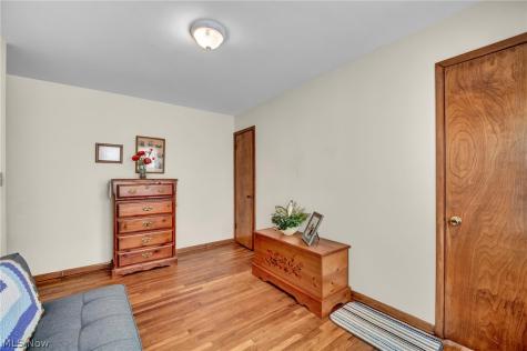 6621 Indiana Avenue Mayfield Heights OH 44124