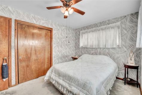 6621 Indiana Avenue Mayfield Heights OH 44124