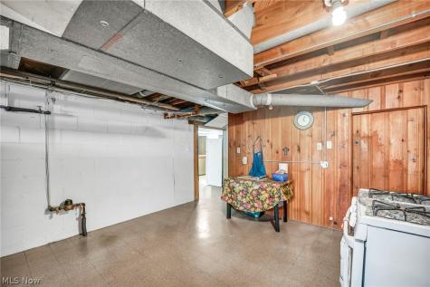 6621 Indiana Avenue Mayfield Heights OH 44124