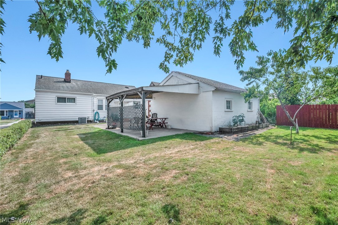 6621 Indiana Avenue Mayfield Heights OH 44124