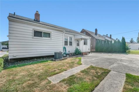 6621 Indiana Avenue Mayfield Heights OH 44124