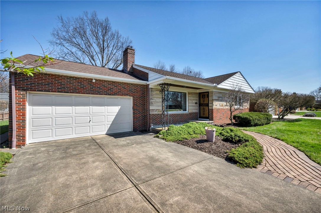 4497 W Ranchview Avenue North Olmsted OH 44070