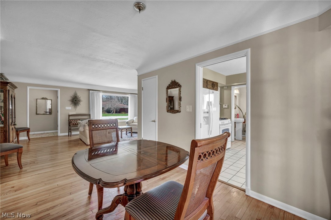 4497 W Ranchview Avenue North Olmsted OH 44070