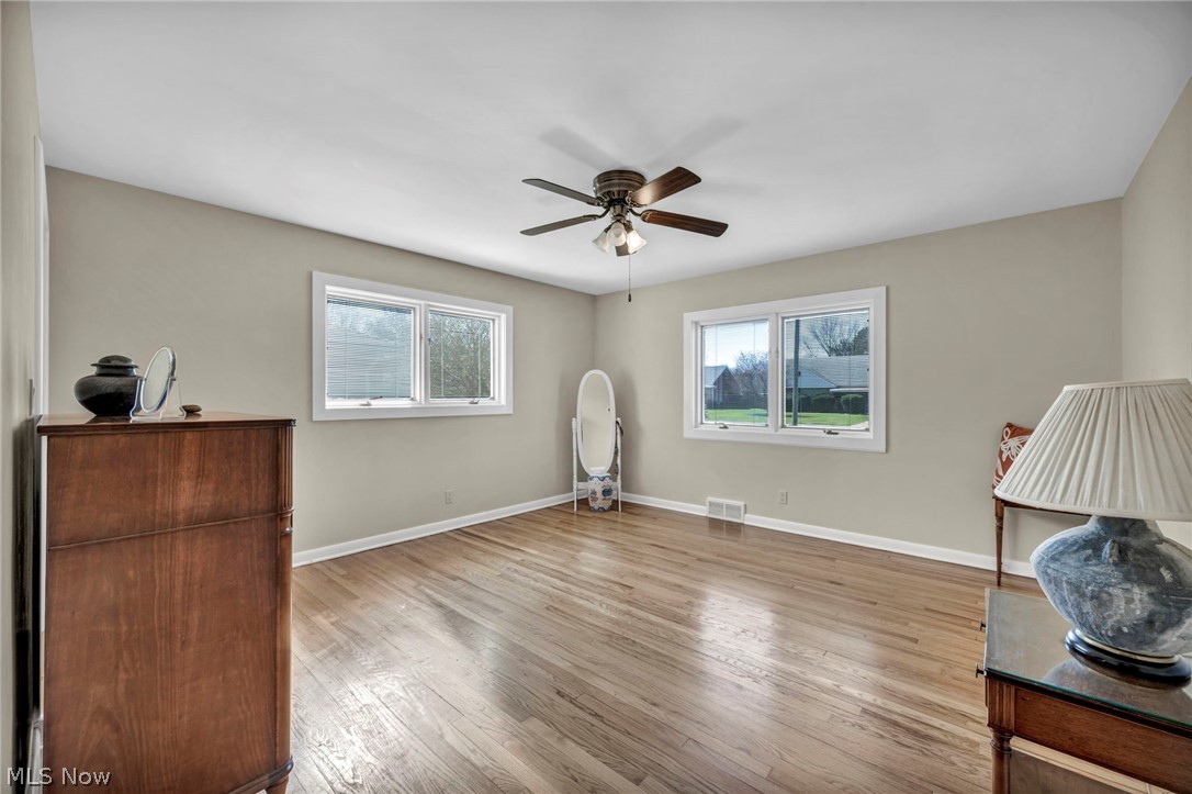 4497 W Ranchview Avenue North Olmsted OH 44070