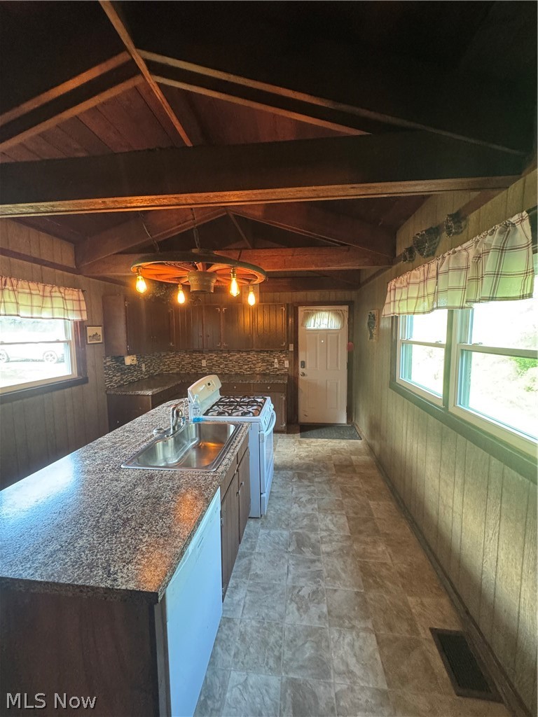 9050 Trinity Church Road Lisbon OH 44432