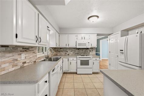 7676 Fairview Avenue Mentor OH 44060