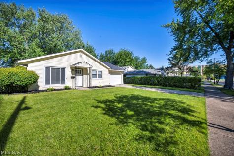 1074 E 168th Street Cleveland OH 44110