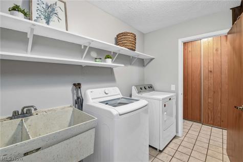10773 Pebble Brook Lane Strongsville OH 44149