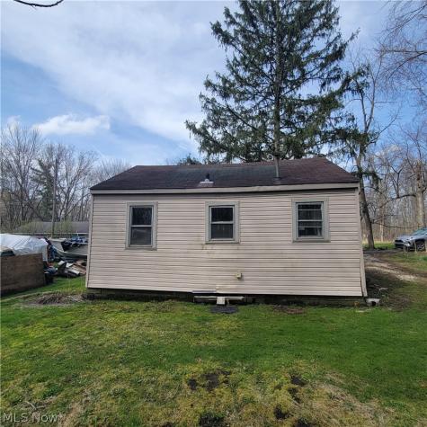 5820 Ash Street Chippewa Lake OH 44215