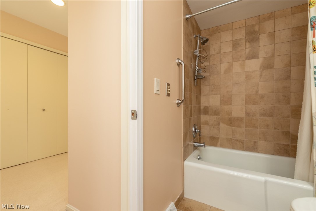 29249 Orangewood Drive Orange OH 44122