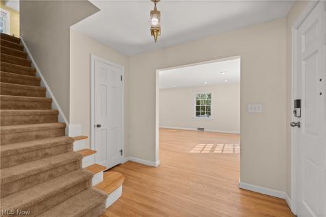 1563 Stine Road Peninsula OH 44264