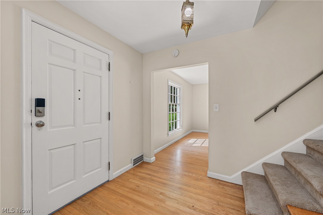 1563 Stine Road Peninsula OH 44264