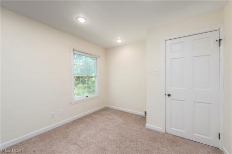 1563 Stine Road Peninsula OH 44264