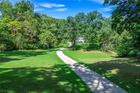 1563 Stine Road Peninsula OH 44264