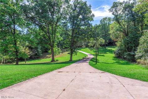 1563 Stine Road Peninsula OH 44264