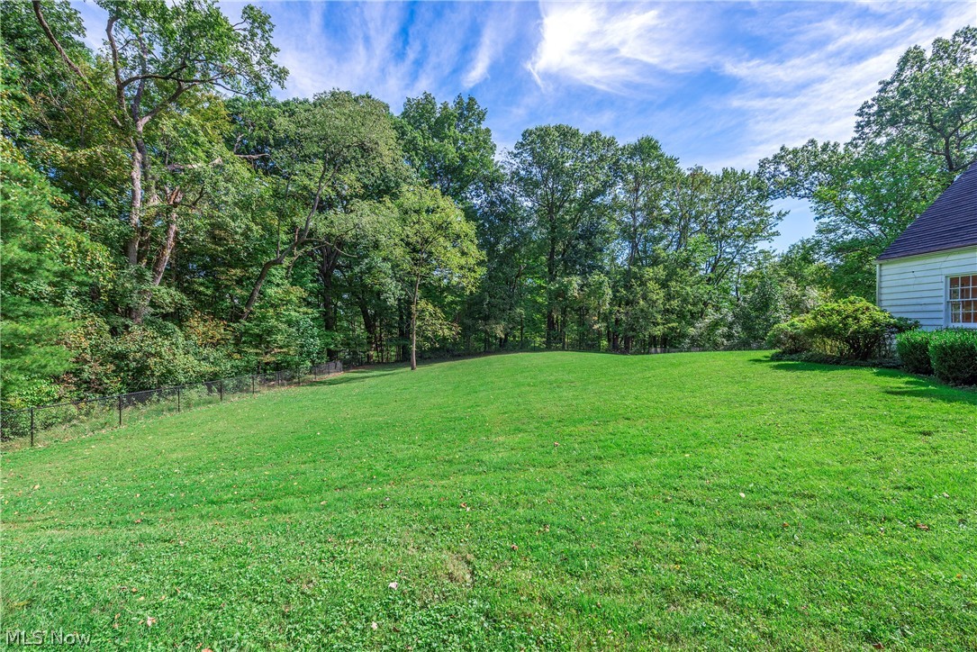 1563 Stine Road Peninsula OH 44264