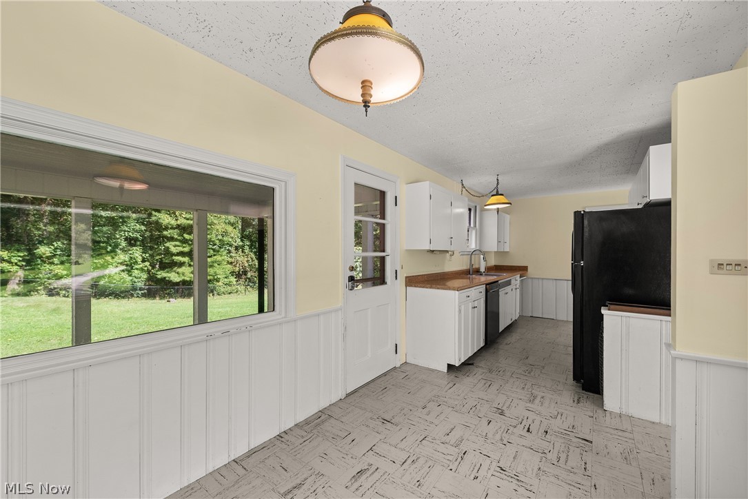 1563 Stine Road Peninsula OH 44264