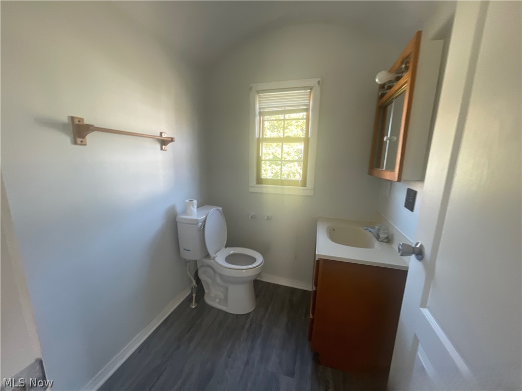 356 W Jefferson Avenue Mcconnelsville OH 43756