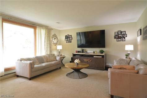 6921 Cranbrook Drive Brecksville OH 44141