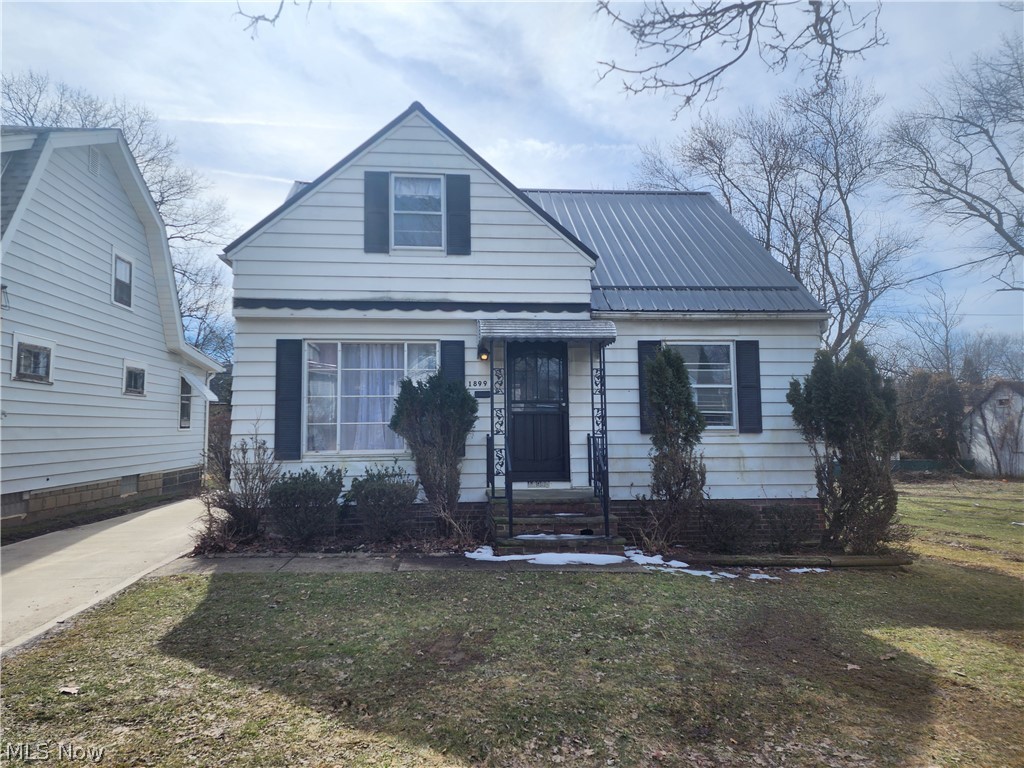 18990 Raymond Street Maple Heights OH 44137