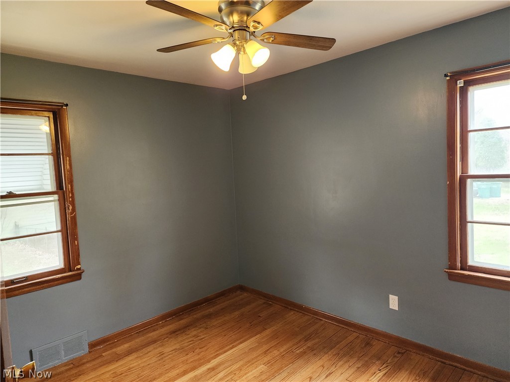 18990 Raymond Street Maple Heights OH 44137